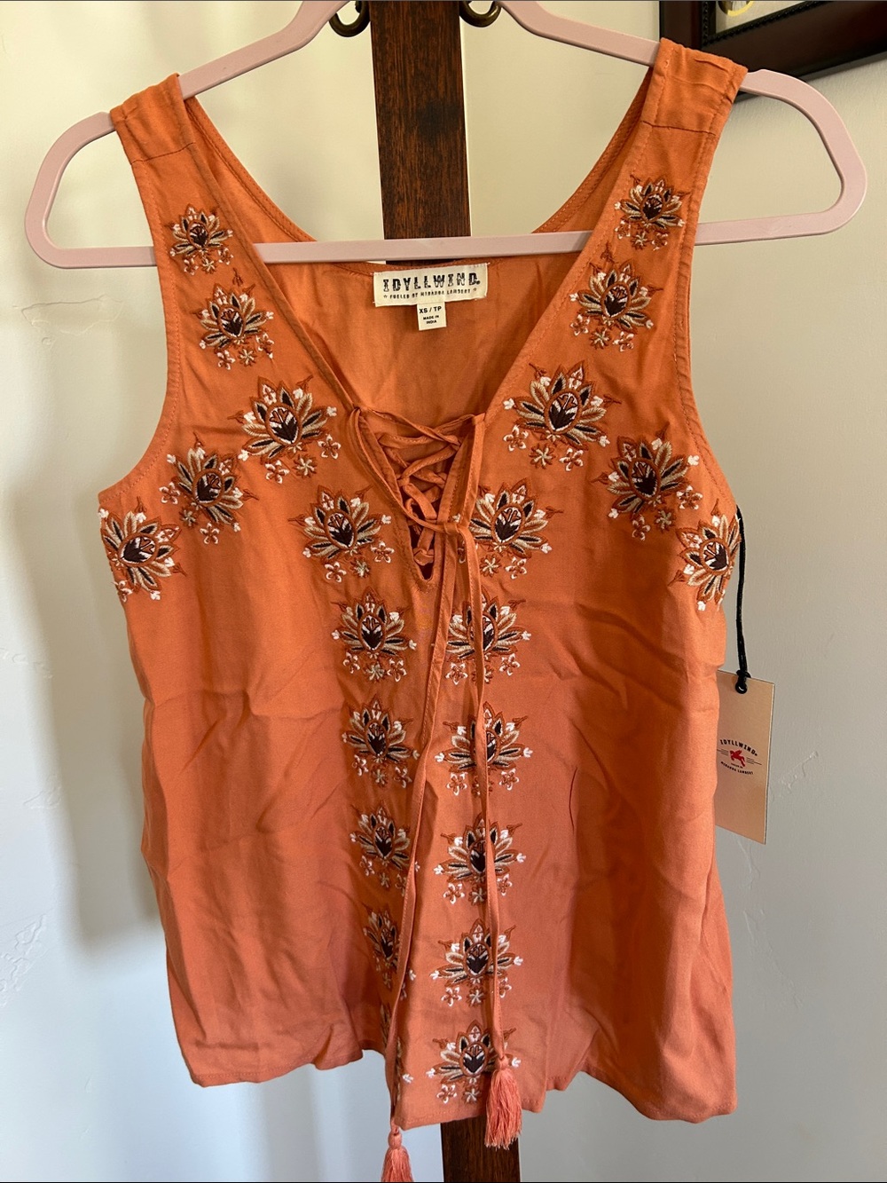 Idyllwind Miranda Lambert Woodland Embroidered Lace Up Tank‎ Top Blouse NWT XS